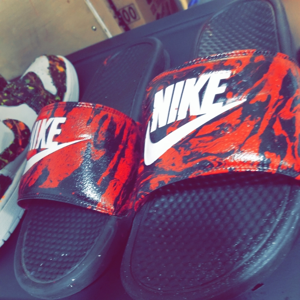HYDRO "DRIPPED" NIKE SLIDES
